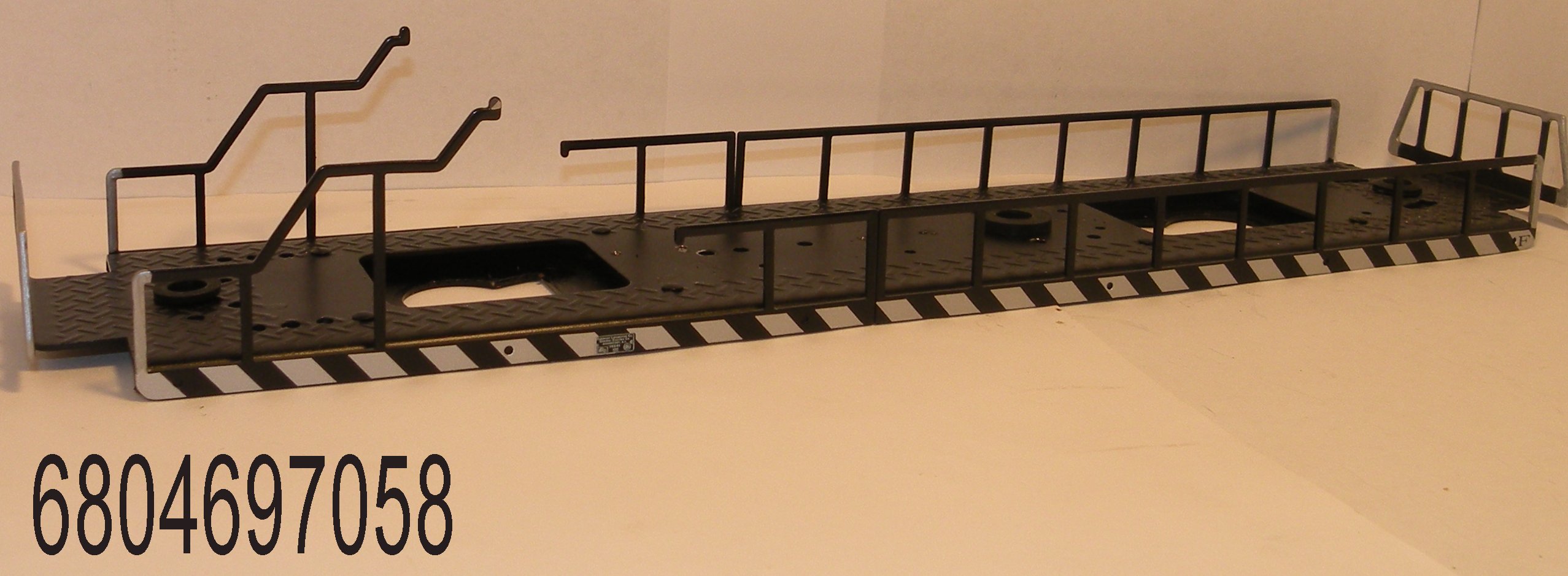 Santa Fe LionChief Plus RS-3 #2099 - 6-84697